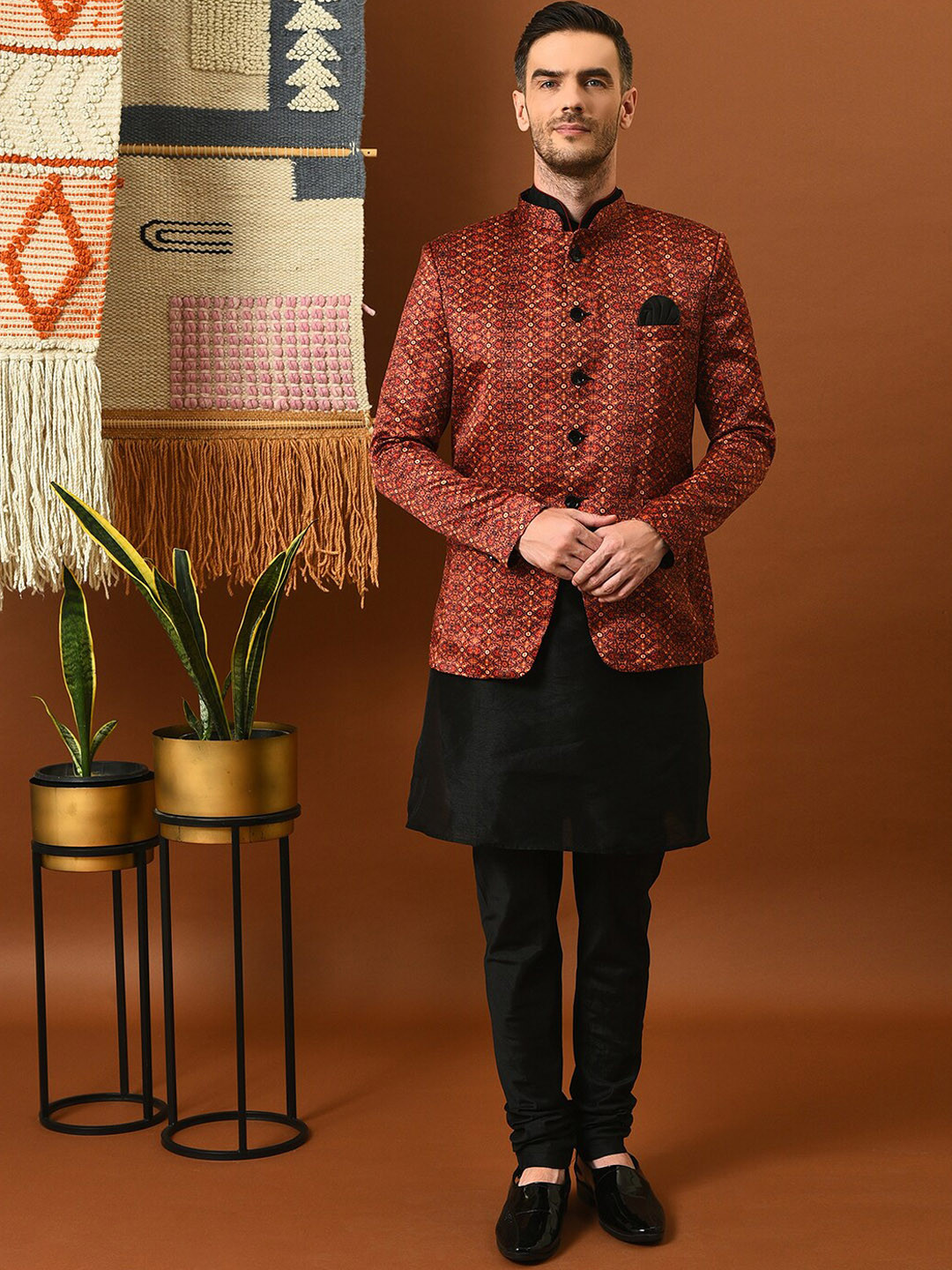 

Hangup Ethnic Motif Printed Kurta with Churidar & Nehru Jacket, Black