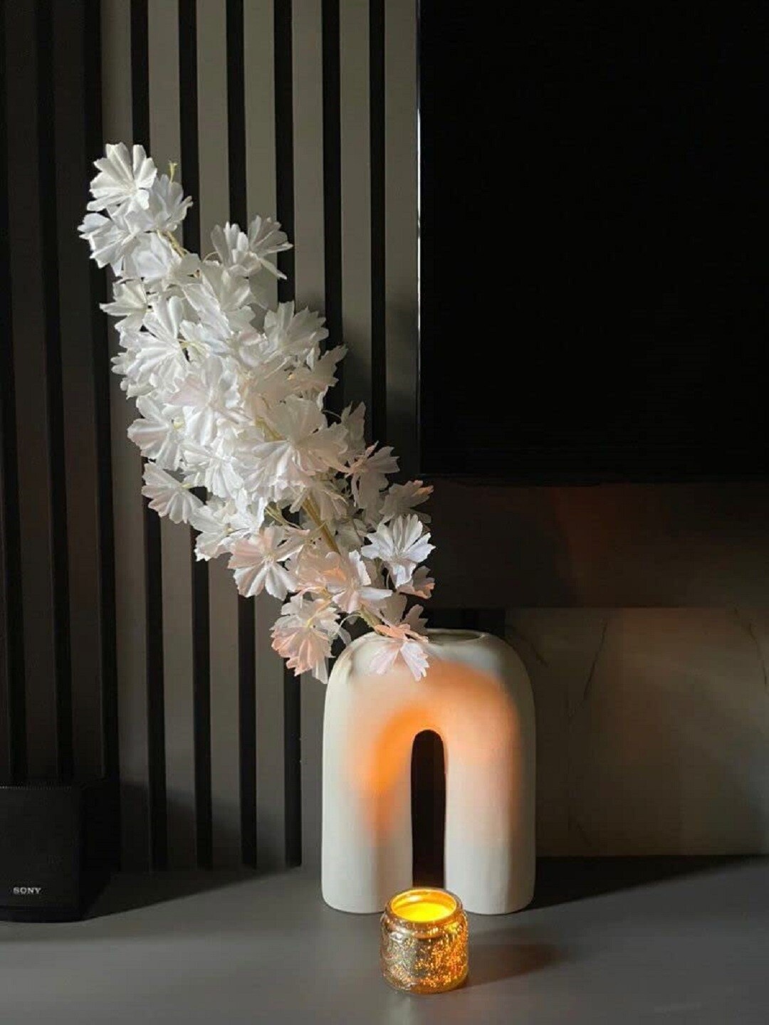 

CRAFTRIBAL White U Shape Ceramic Vase