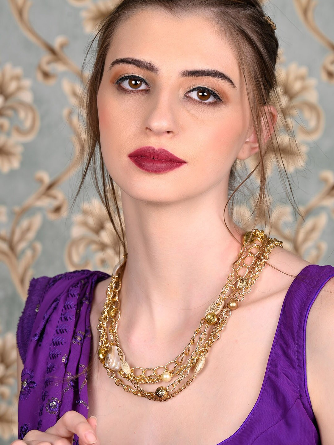 

ODETTE Gold-Plated Stone Studded & Beaded Alloy Necklace Jewellery Set