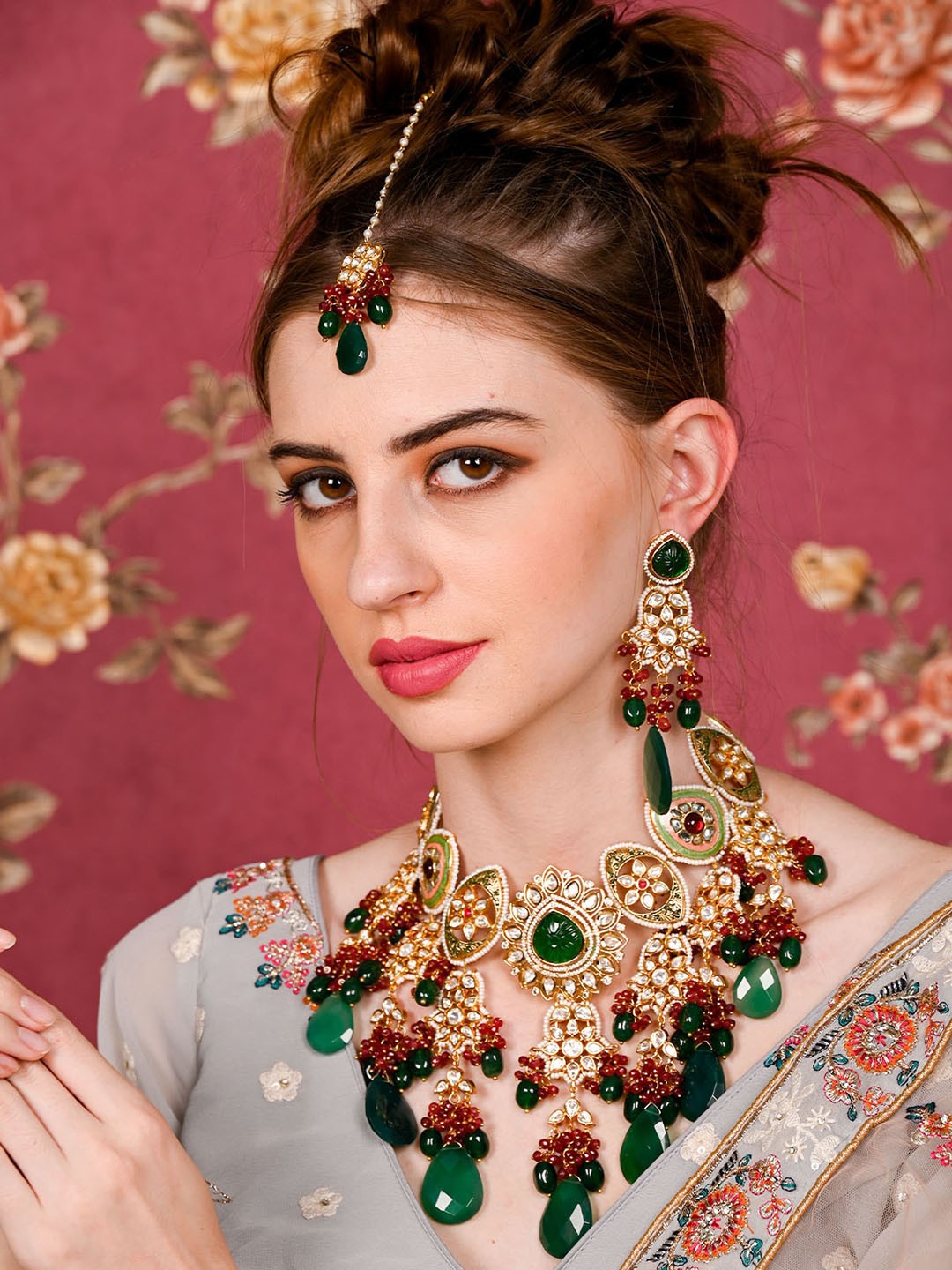 

ODETTE Gold-Plated Stone Studded & Beaded Alloy Bridal Choker Necklace Jewellery Set, Green