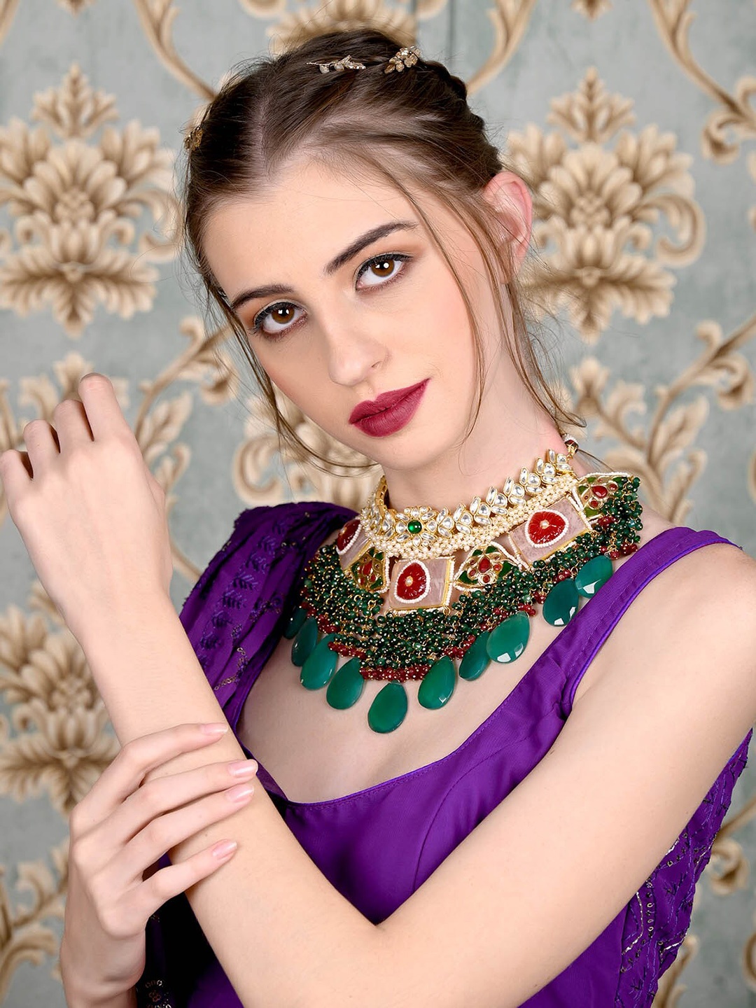 

ODETTE Gold-Plated Choker Necklace & Earrings with Maang Tika Set