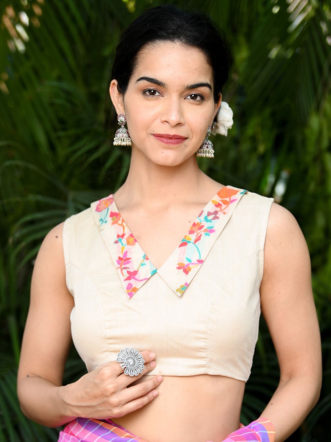 

BEATITUDE Sleeveless Printed Saree Blouse, Peach