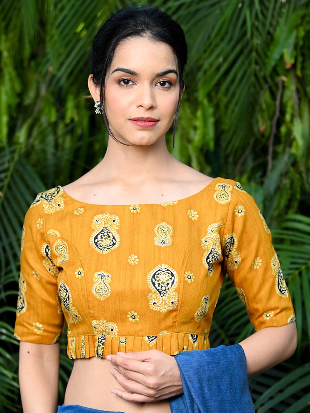 

BEATITUDE Ethnic-Motifs Printed Boat Neck Cotton Saree Blouse, Yellow