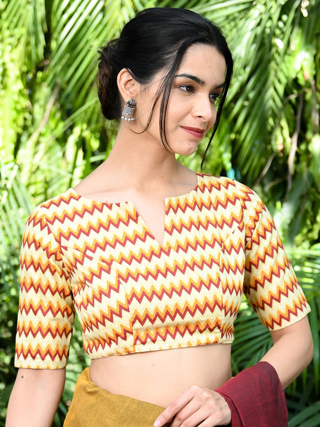 

BEATITUDE Geometric Printed Organic Cotton Saree Blouse, Yellow