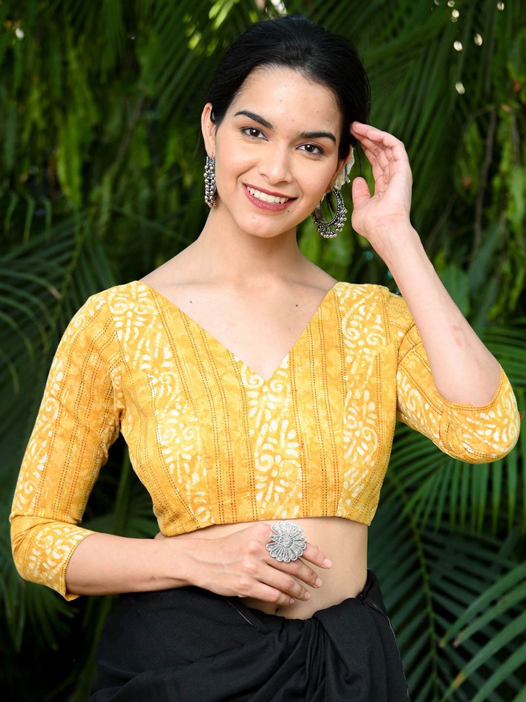 

BEATITUDE Ethnic Motifs Batik Printed Cotton Saree Blouse, Yellow