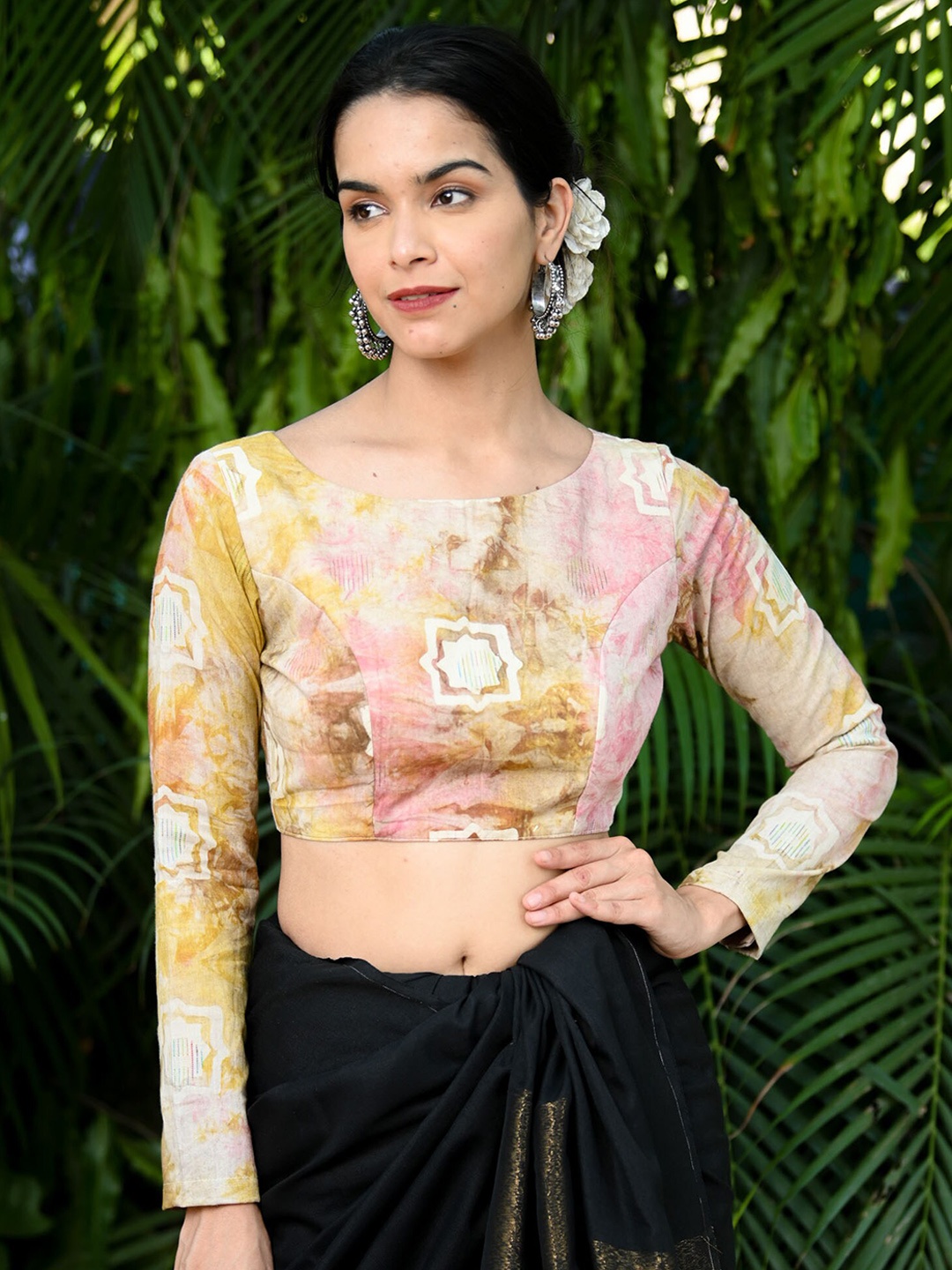 

BEATITUDE Batik Printed Cotton Saree Blouse, Beige