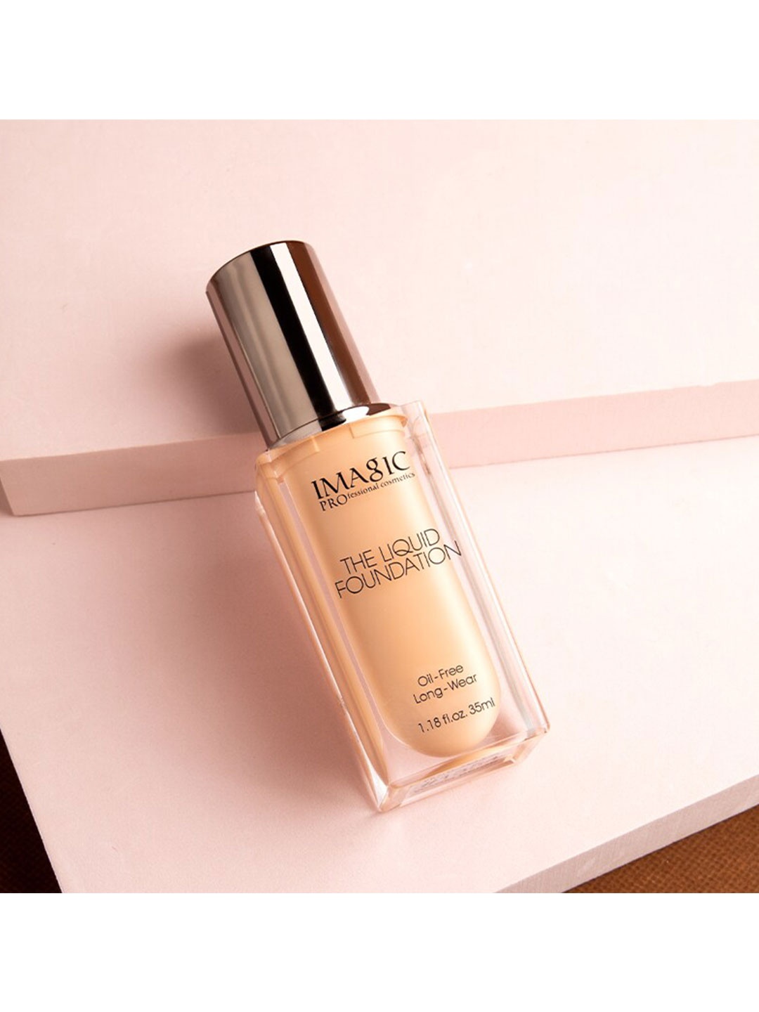 

IMAGIC Professional Cosmetics Oil-free Liquid Foundation - 35ml - 135-03, Cream