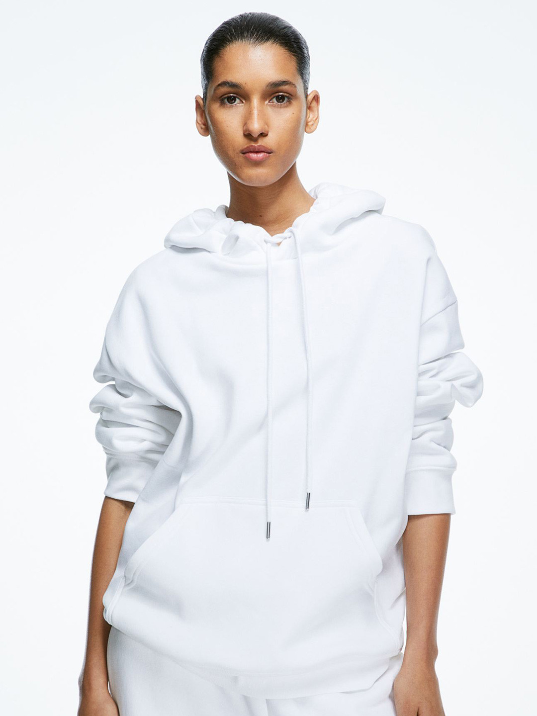 

COLOR CAPITAL Drop Shoulder Sleeves Hooded Oversized Sweatshirt, White