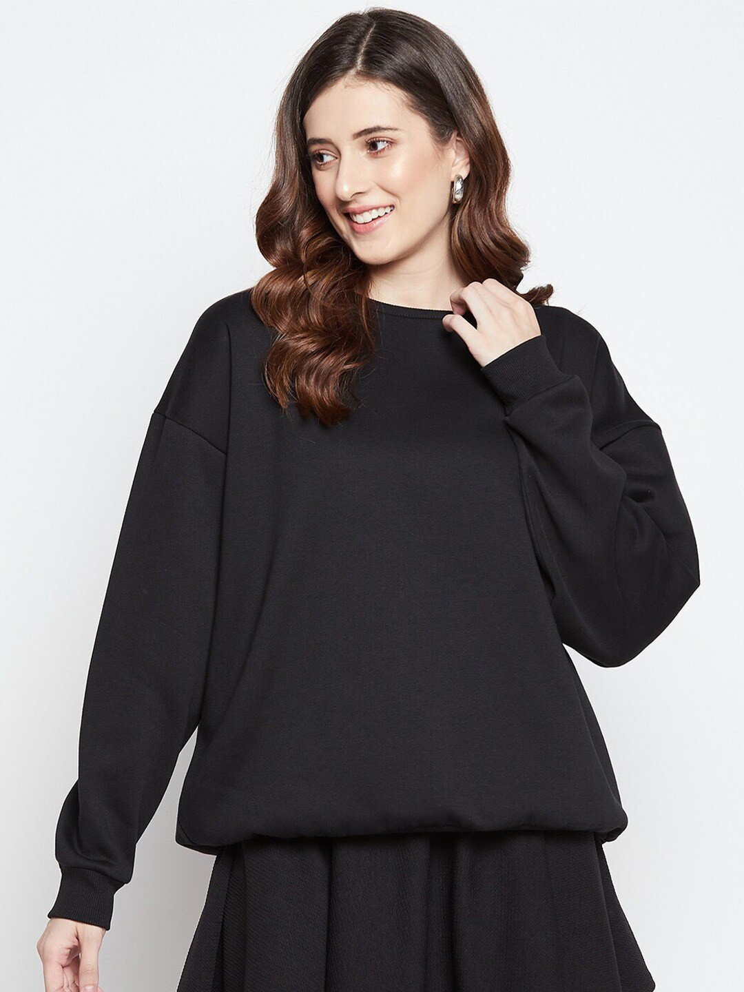 

COLOR CAPITAL Drop Shoulder Sleeves Oversized Sweatshirt, Black