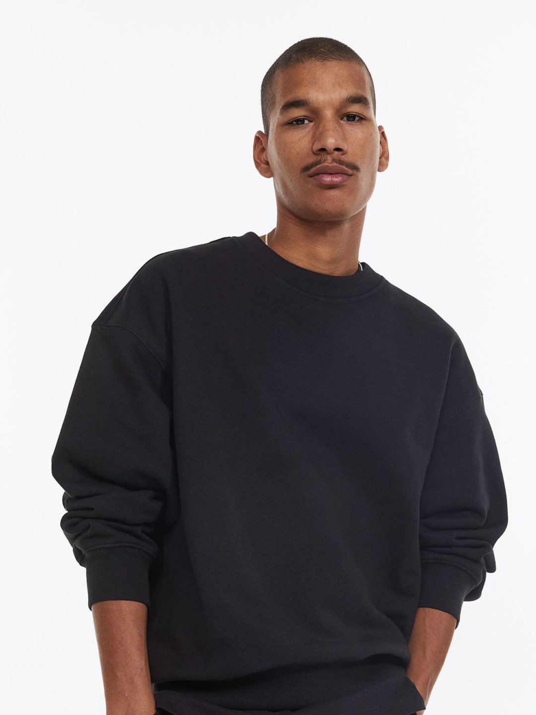 

COLOR CAPITAL Drop Shoulder Sleeves Oversized Sweatshirt, Black
