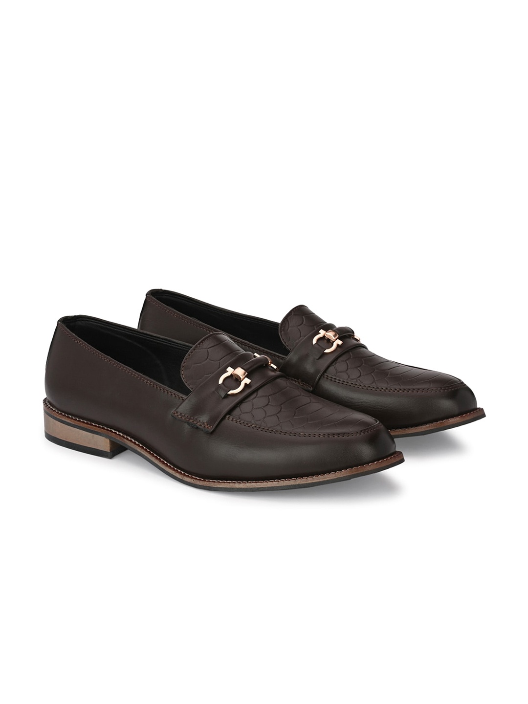 

ATTITUDIST Men Textured Embellished Lightweight Horsebit Loafers, Brown