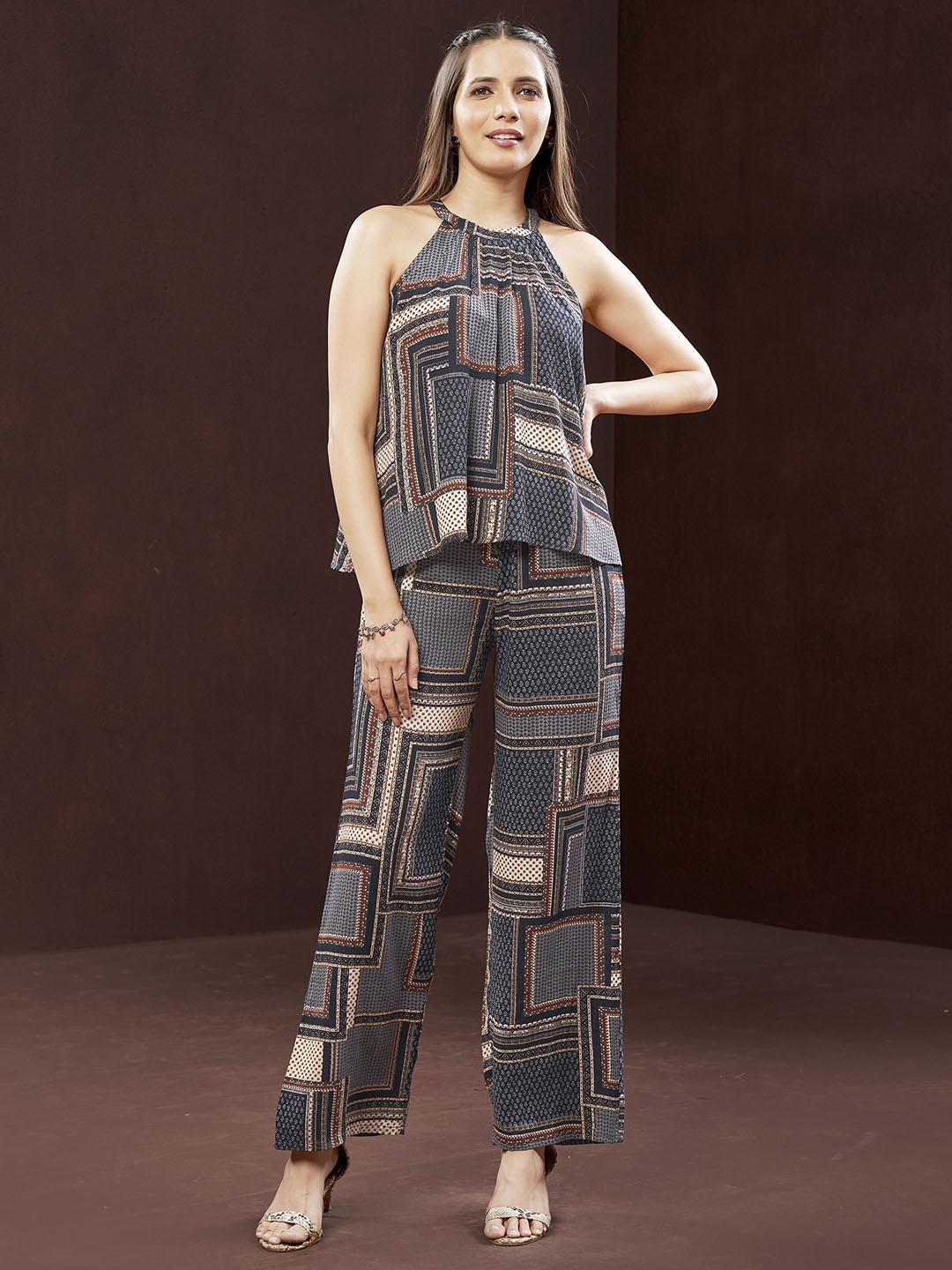 

DRESOUL Women Printed Halter Neck Top With Palazzos, Blue