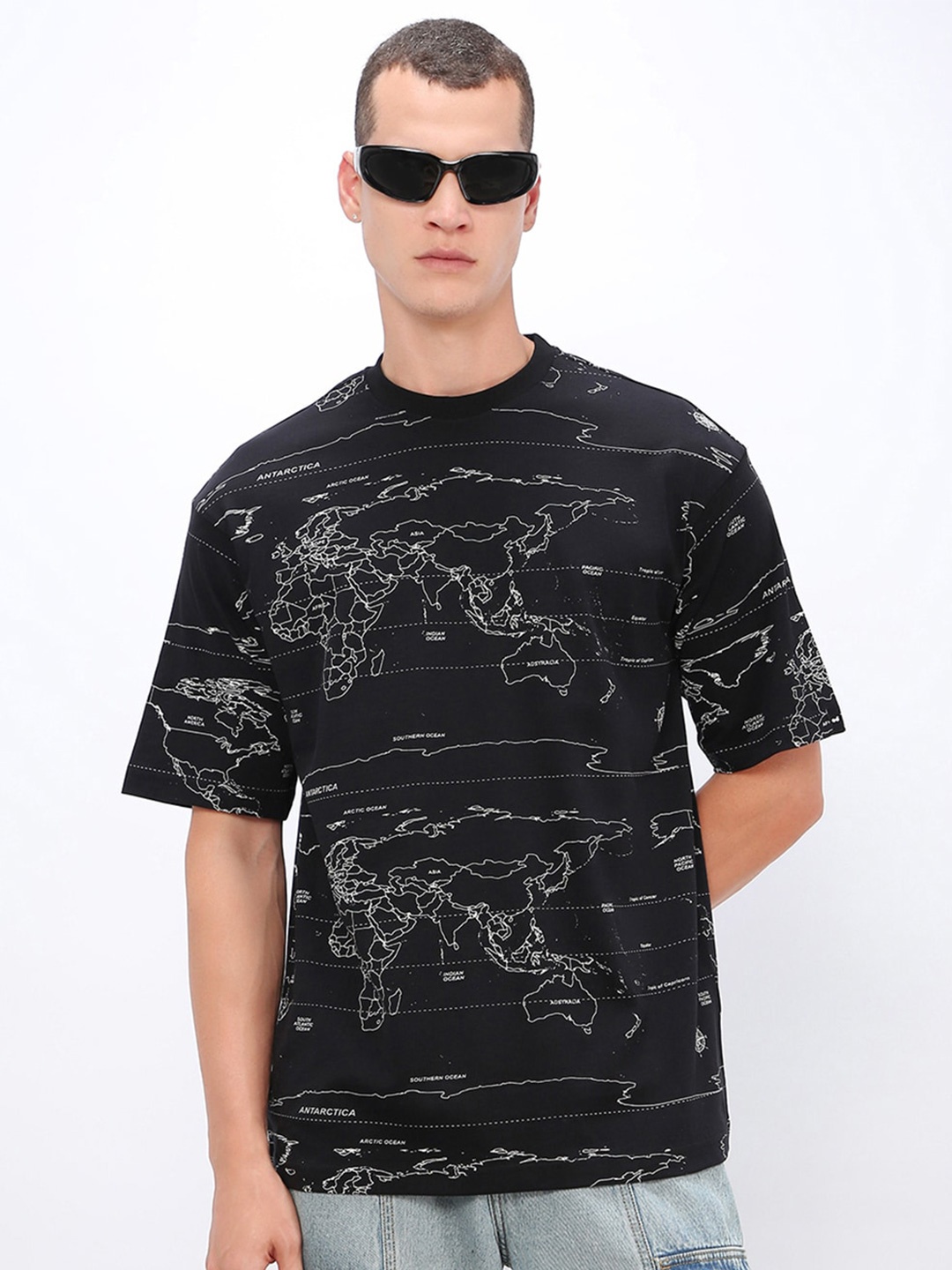 

Bewakoof All Over Printed Oversized T-shirt, Black