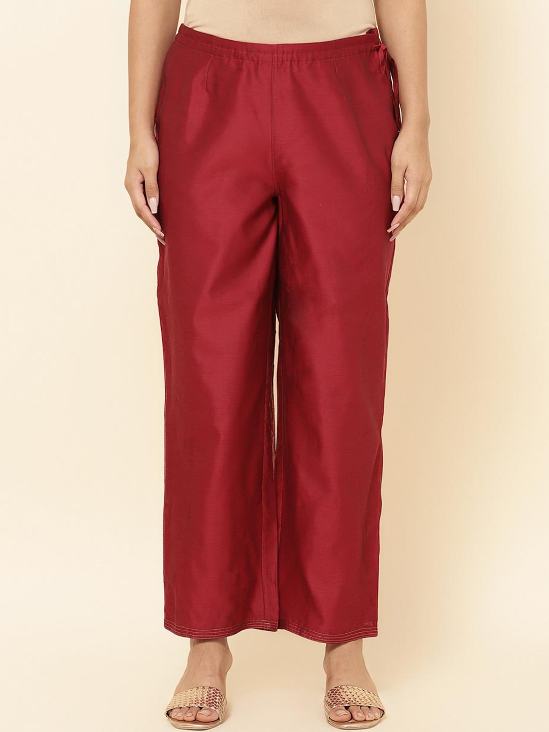 

Fabindia Women Plain Mid-Rise Parallel Trousers, Maroon