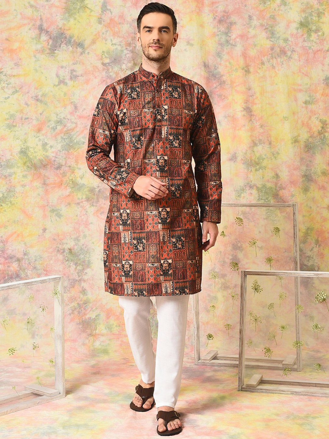 

hangup trend Ethnic Motifs Printed Regular Kurta with Pyjamas, Brown