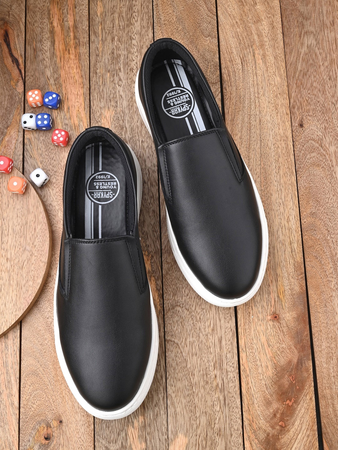 

SPYKAR Men Contrast Sole Slip On Sneakers, Black