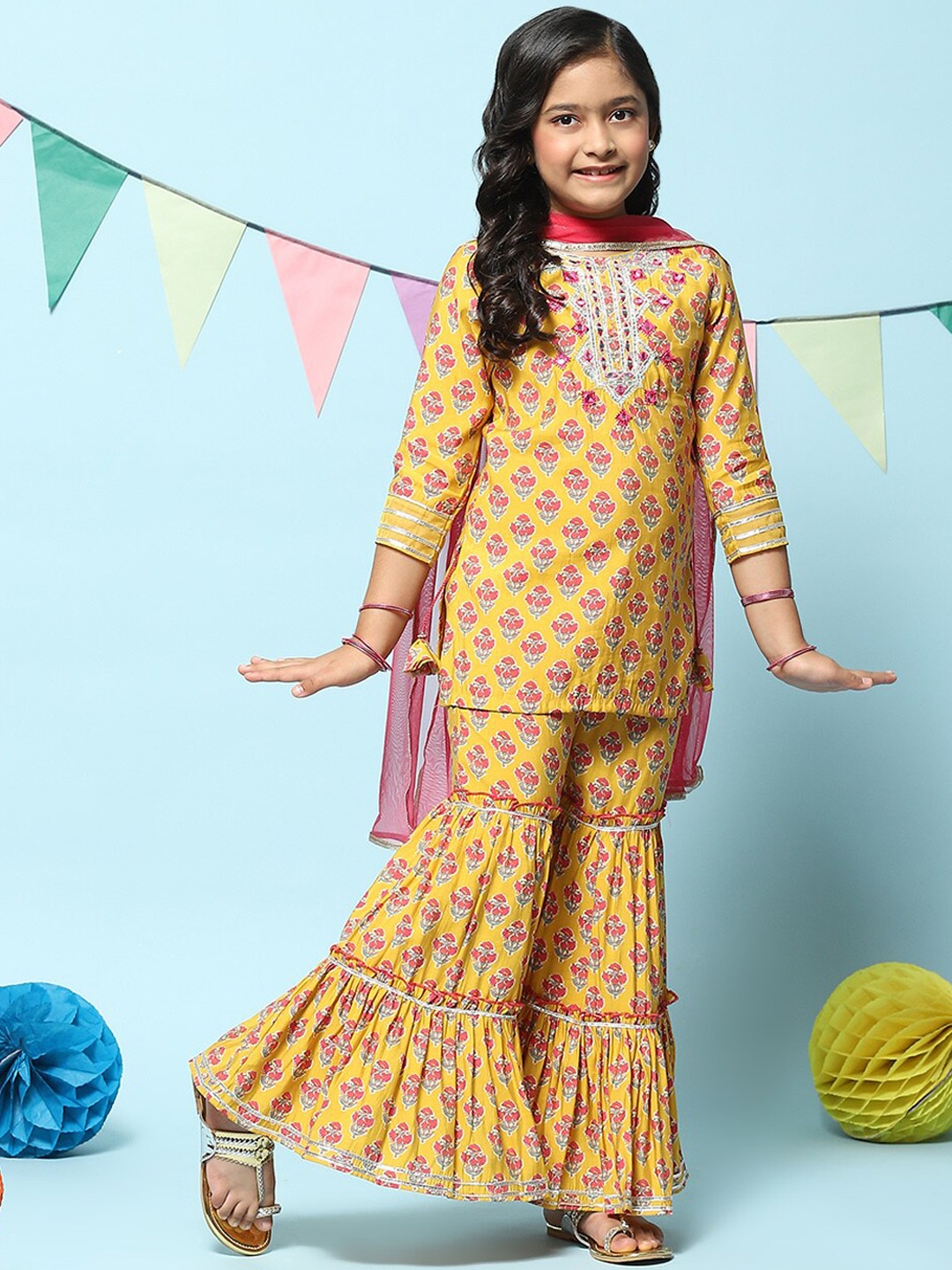 

Biba Girls Floral Printed Regular Sequinned Kurta with Sharara & Dupatta, Yellow
