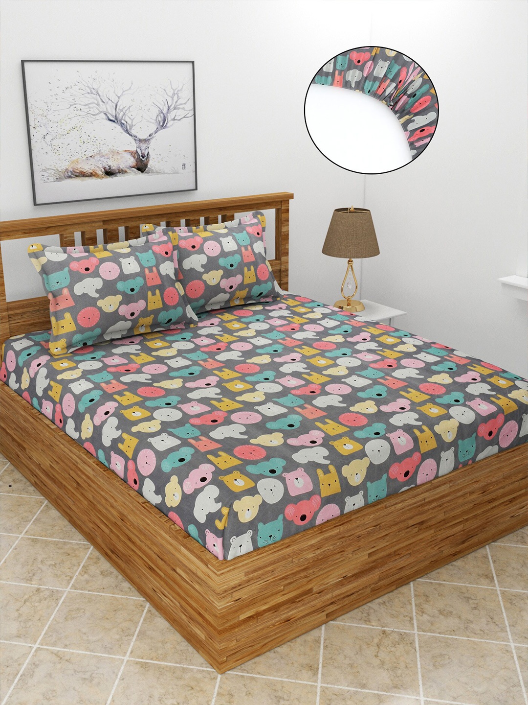 

MORADO Grey & White Graphic Polycotton 210 TC Queen Bedsheet With 2 Pillow Covers
