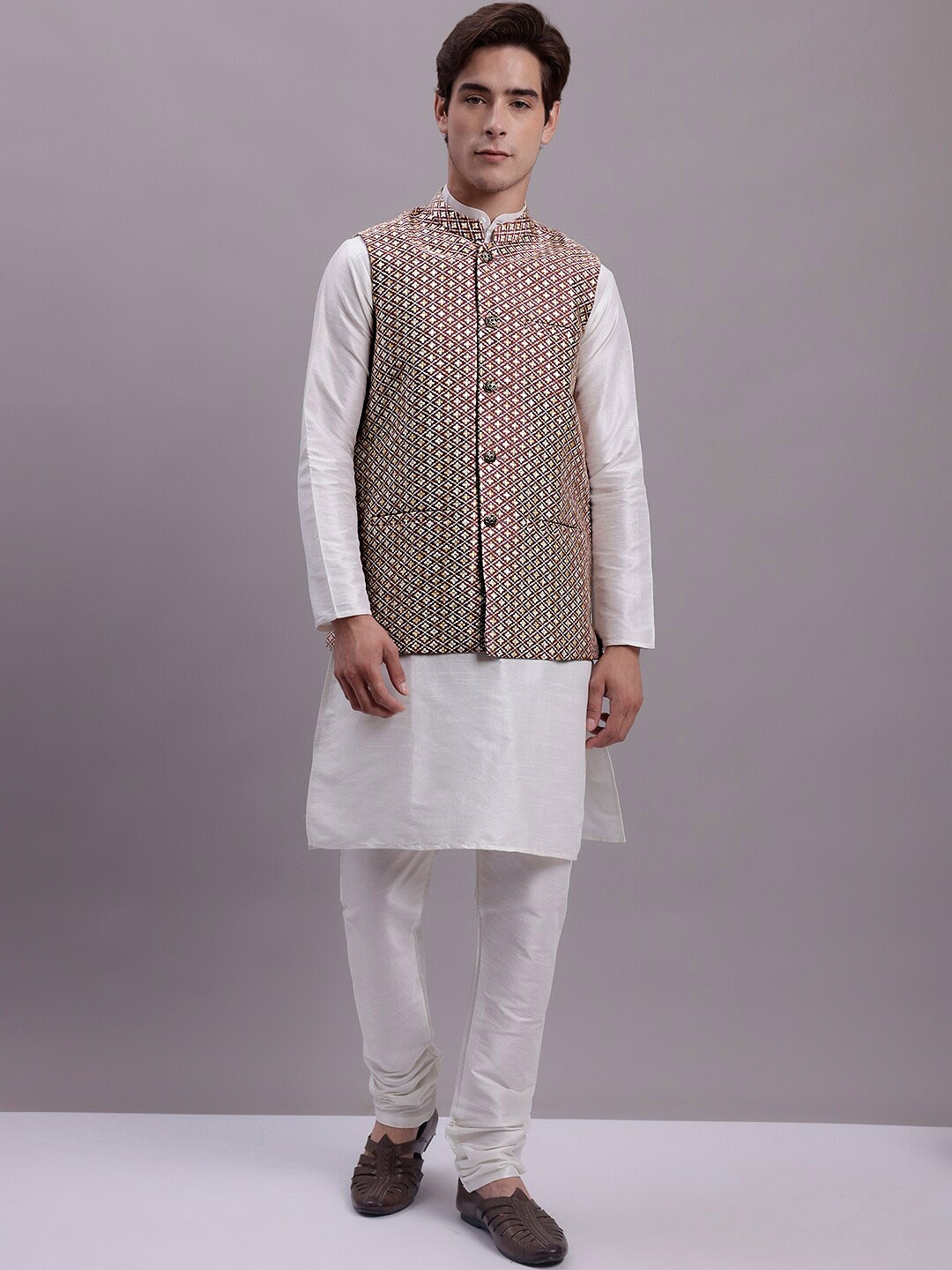 

Jompers Regular Kurta & Pyjamas With Woven Design Nehru Jacket, White