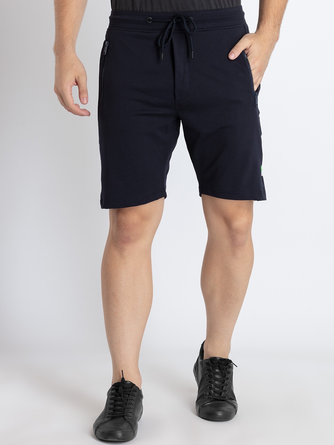 

Status Quo Men Mid Rise Cotton Shorts, Navy blue