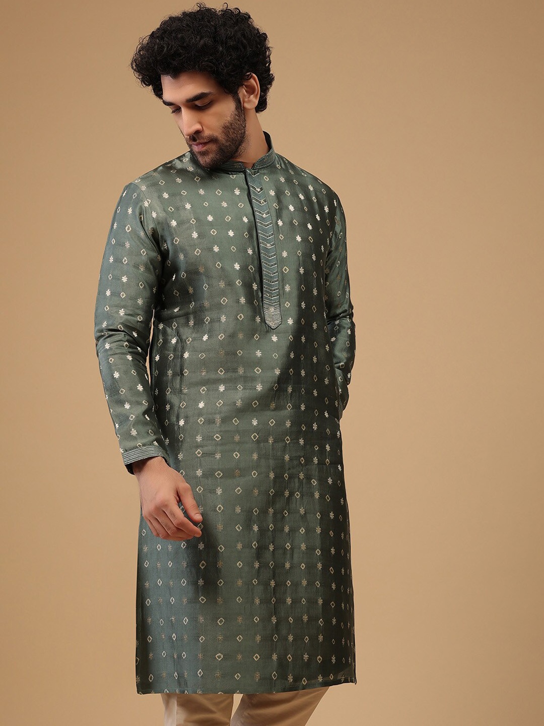 

KALKI Fashion Ethnic Motifs Embroidered Kurta With Churidar, Green