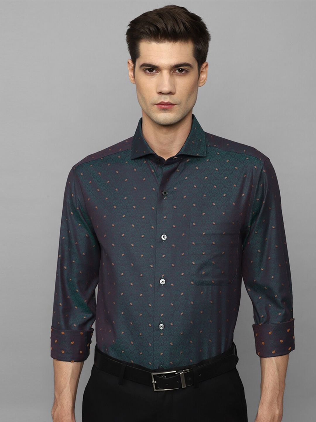 

Louis Philippe Gods & Kings Conversational Printed Giza Cotton Formal Shirt, Navy blue