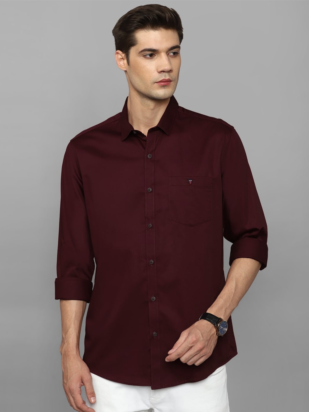 

Louis Philippe Jeans Slim Fit Pure Cotton Casual Shirt, Maroon
