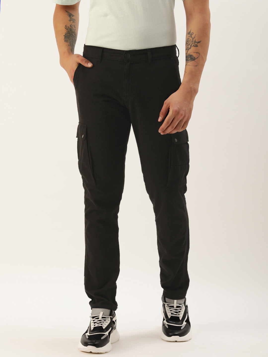 

IVOC Men Solid Slim Fit Cargos Trousers, Black