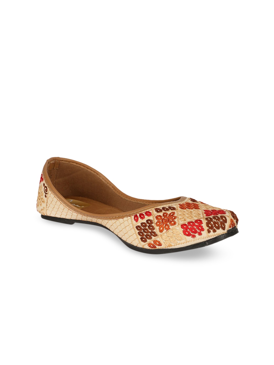 

The Desi Dulhan Ethnic Embroidered Mojaris, Gold