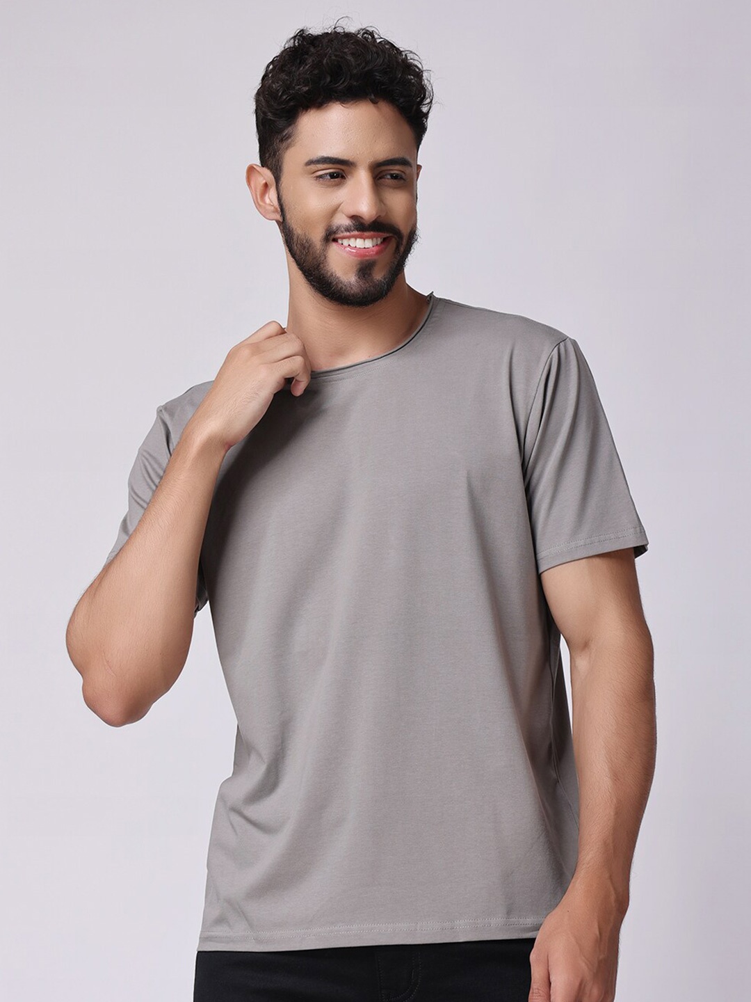 

The Label Bar Round Neck Cotton Casual T-Shirt, Grey