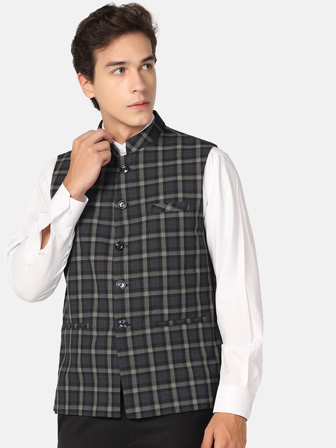 

TAHVO Checked Mandarin Collar Nehru Jackets, Black