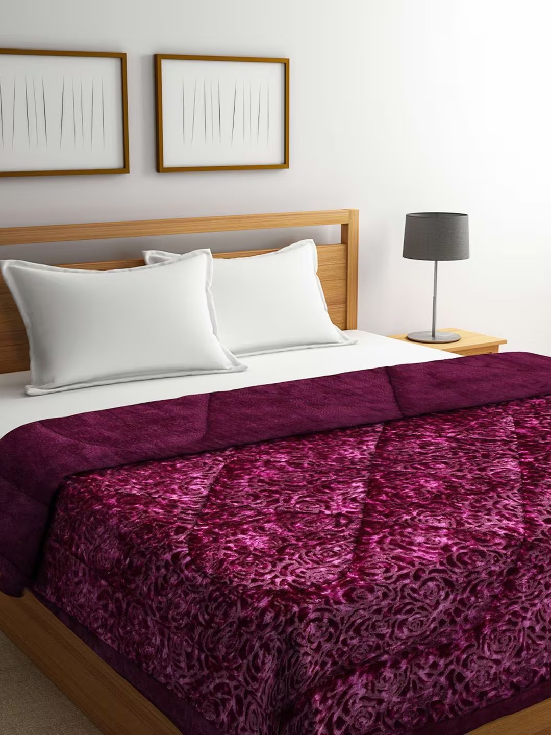 

Nivasam Burgundy Heavy Winter Floral Microfiber 210 GSM Double Bed Quilt
