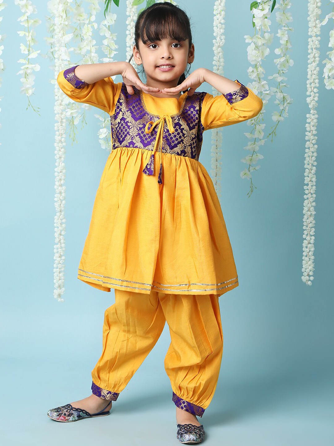 

KID1 Girls Ethnic Motifs Yoke Design Zari Empire Kurta with Salwar, Yellow