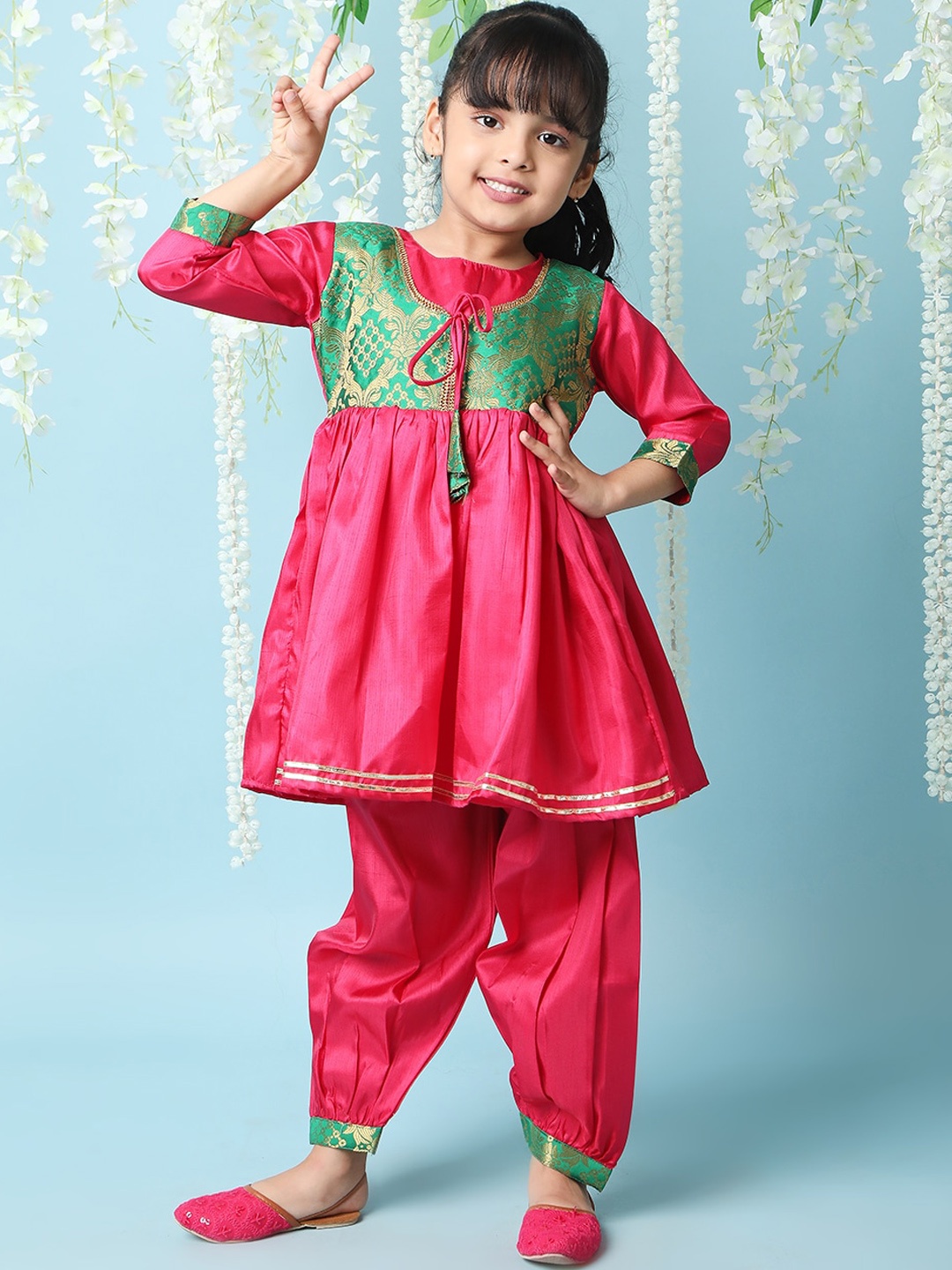 

KID1 Girls Ethnic Motifs Yoke Design Zari Anarkali Kurta with Salwar, Pink