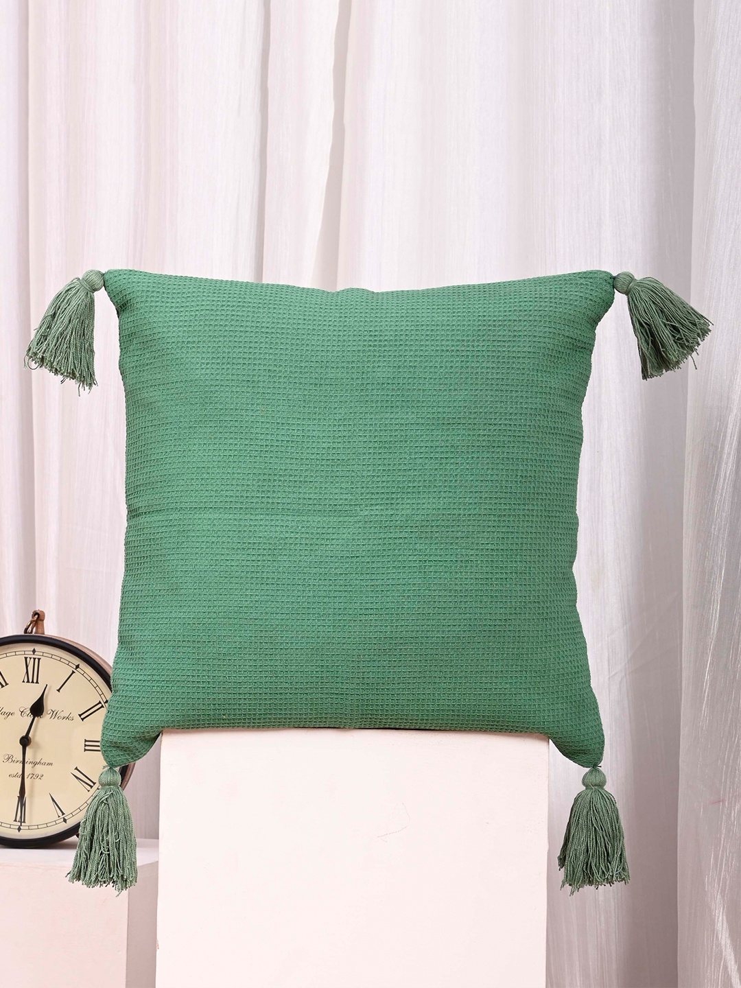 

OUSSUM Green 5 Pieces Cotton Square Cushion Covers With Tassels