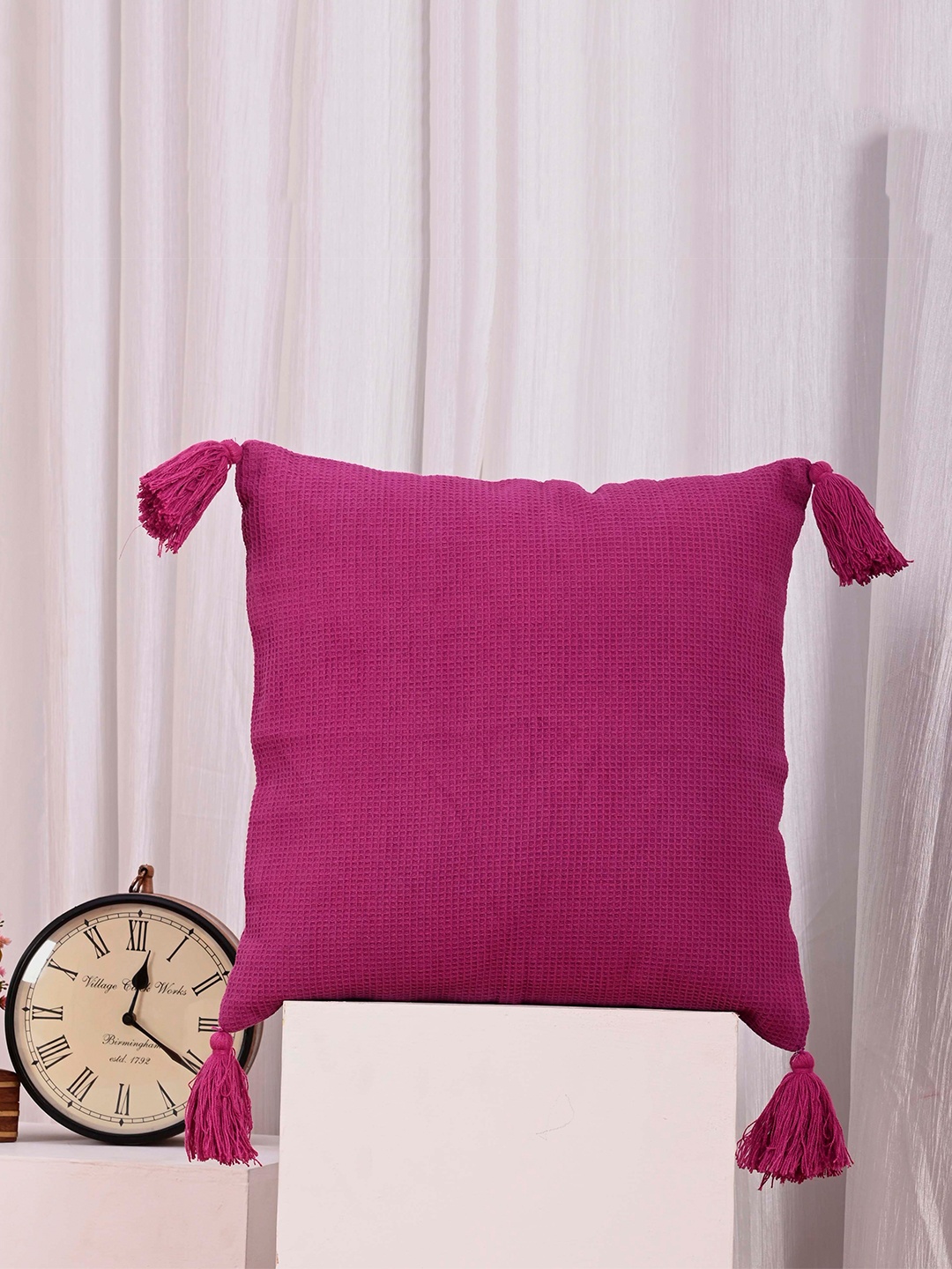 

OUSSUM Pink 5 Pieces Cotton Square Cushion Covers With Tassels