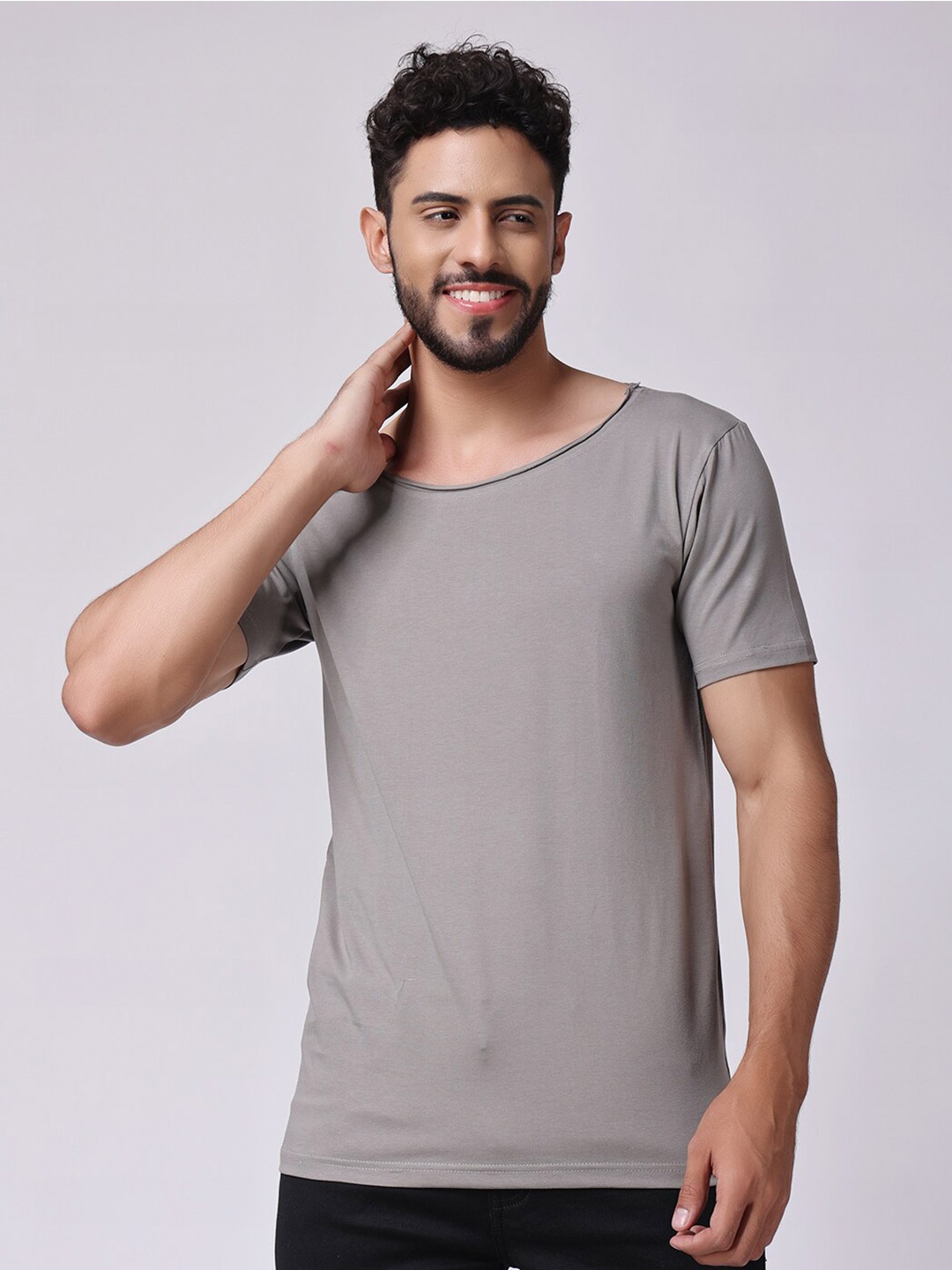 

The Label Bar Round Neck Cotton Casual T-Shirt, Grey