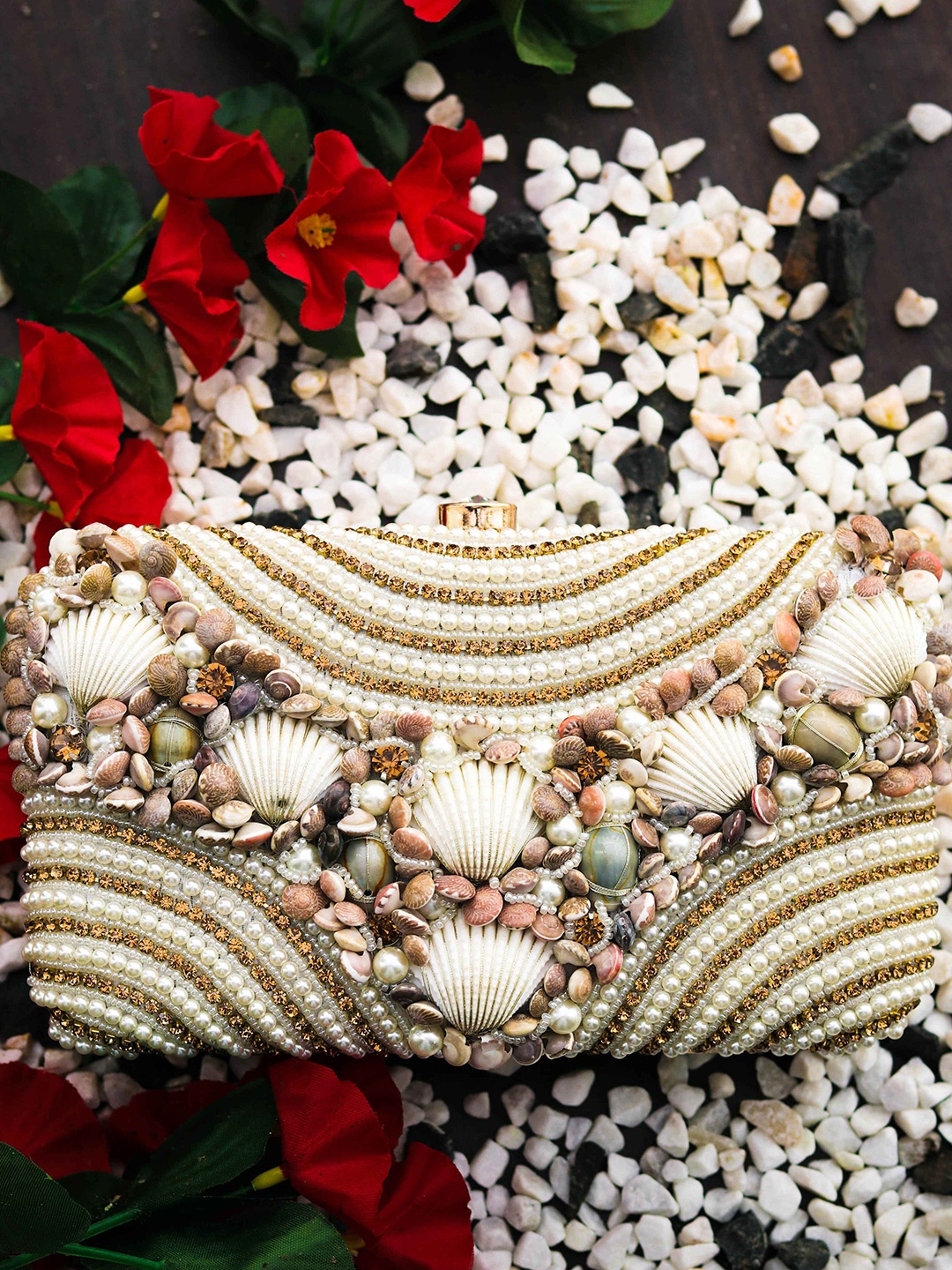 

NR By Nidhi Rathi Embellished Jute Box Clutch, White