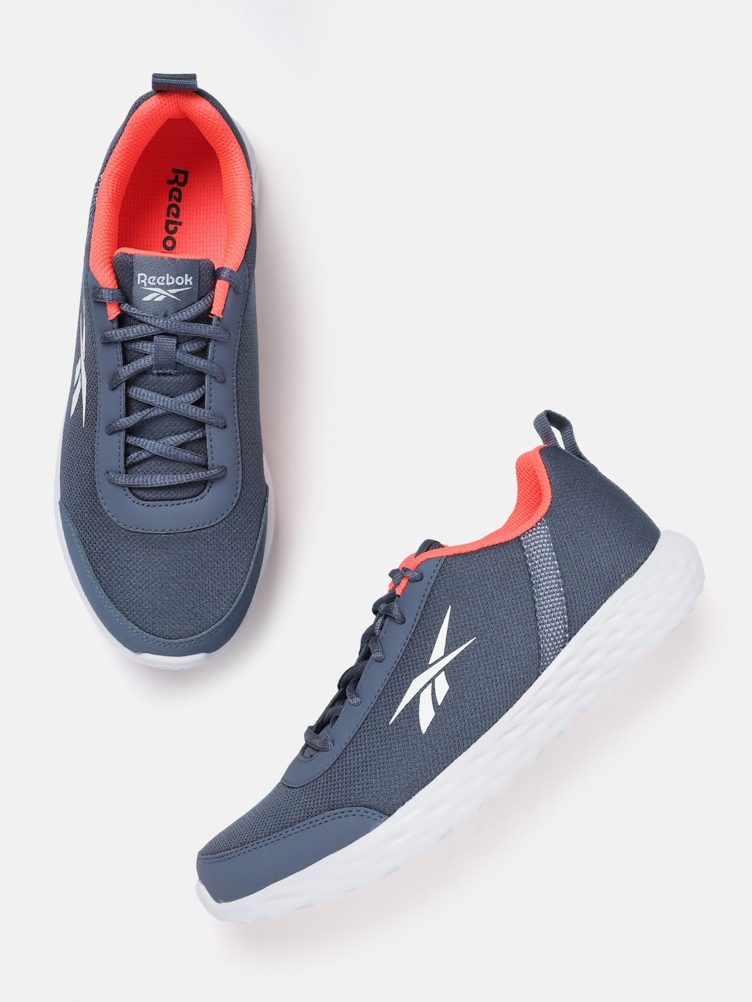 

Reebok Men Woven Design Energy Runner 3.0 Running Shoes with Brand Logo Detail, Navy blue