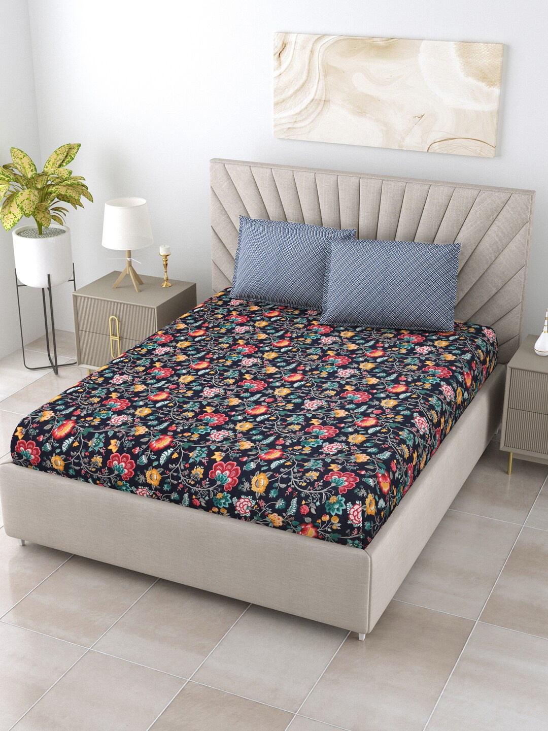 

Salona Bichona Gulmohar Blue & Orange Floral Cotton 120TC King Bedsheet & 2 Pillow Covers