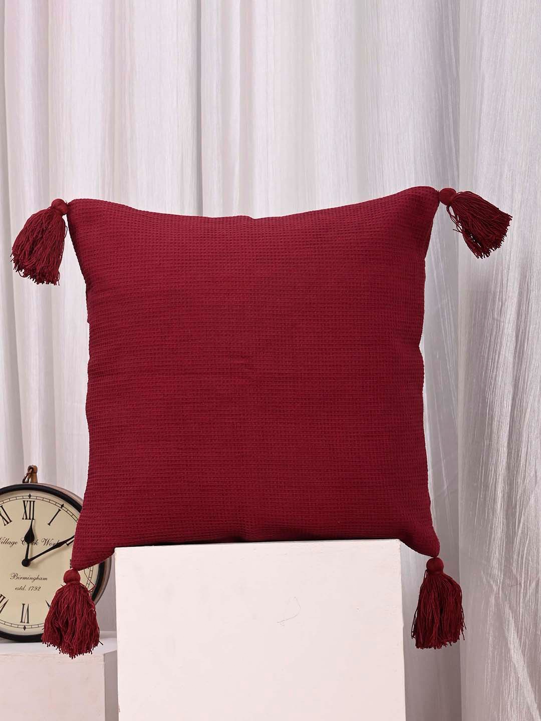 

OUSSUM Red Cotton Square Cushion Covers With Tassels