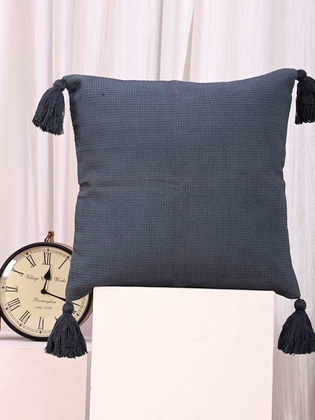 

OUSSUM Grey Cotton Square Cushion Cover With Tassels