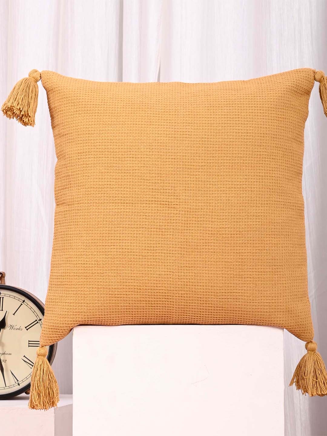 

OUSSUM Beige Cotton Square Cushion Covers With Tassels