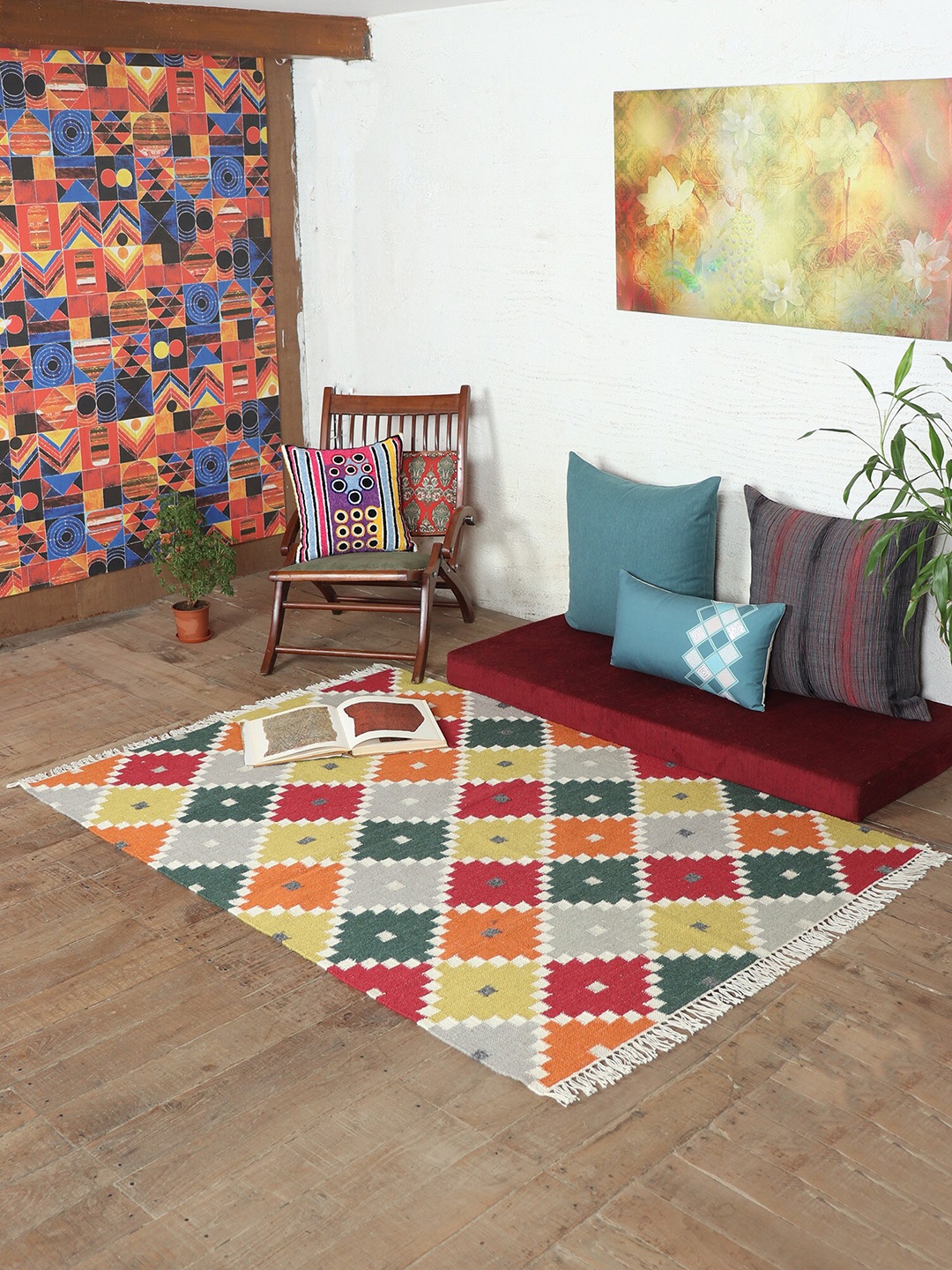 

ZEBA Grey & Red Geometric Printed Woolen Dhurrie