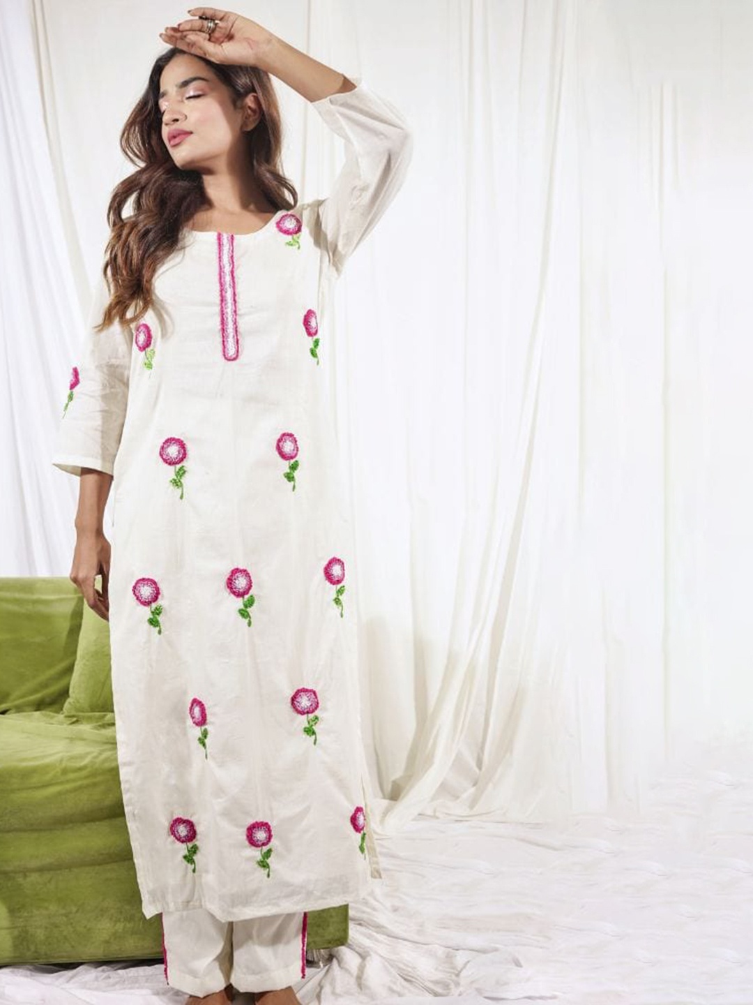

Label Tamanna Rungta Floral Embroidered Regular Pure Cotton Kurta with Trousers, White