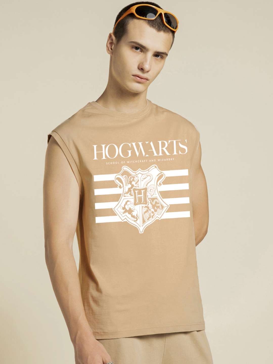

Bewakoof x Official Harry Potter Merchandise Men Graphic Printed Boxy Fit Vest, Brown