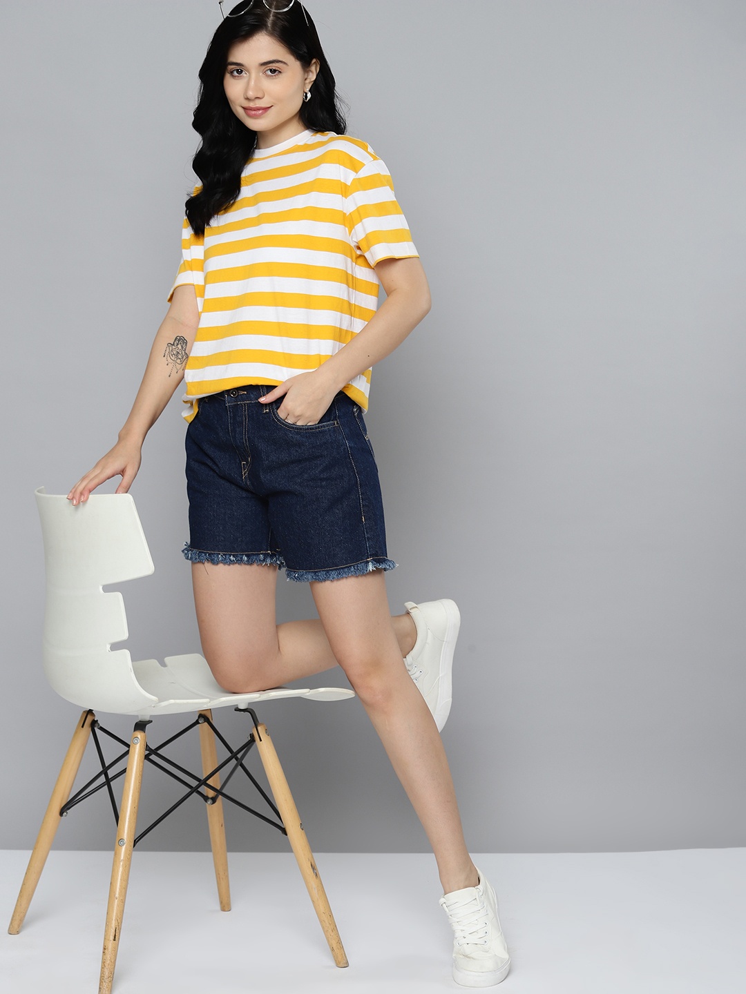 

Mast & Harbour Striped Drop-Shoulder Sleeves T-shirt, Yellow