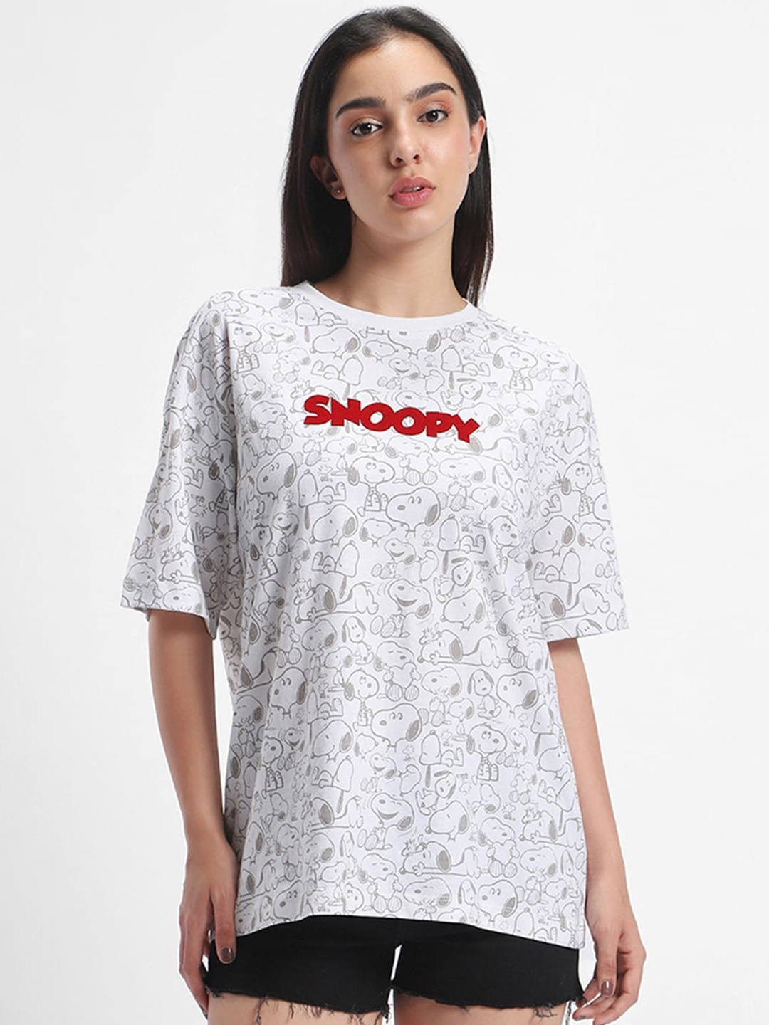 

Bewakoof Plus Snoopy Printed Pure Cotton Oversized T-shirt, White