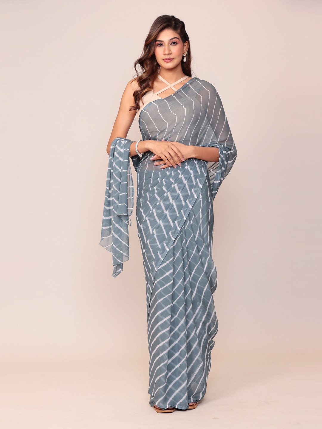 

ZARI Leheriya Printed Chiffon Saree, Grey