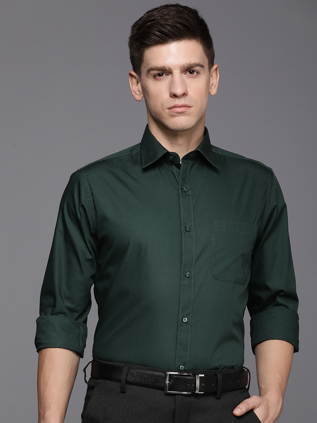 

Raymond Solid Pure Cotton Slim Fit Formal Shirt, Green